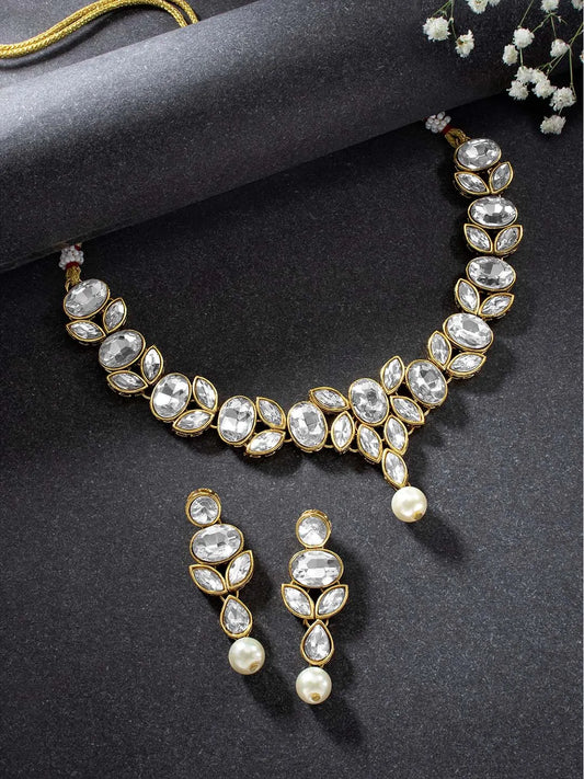 Kundan Necklace Set by Peora | Exquisite Traditional Fashion Jewellery