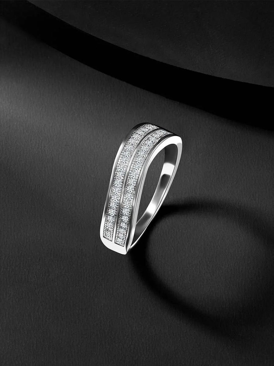 Solitaire Ring by Peora – Timeless Elegance in Every Sparkle