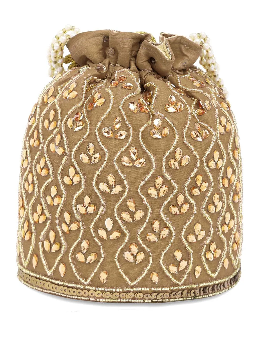 Fashion Brides – Modern Bridal Jewellery Collection | Peora