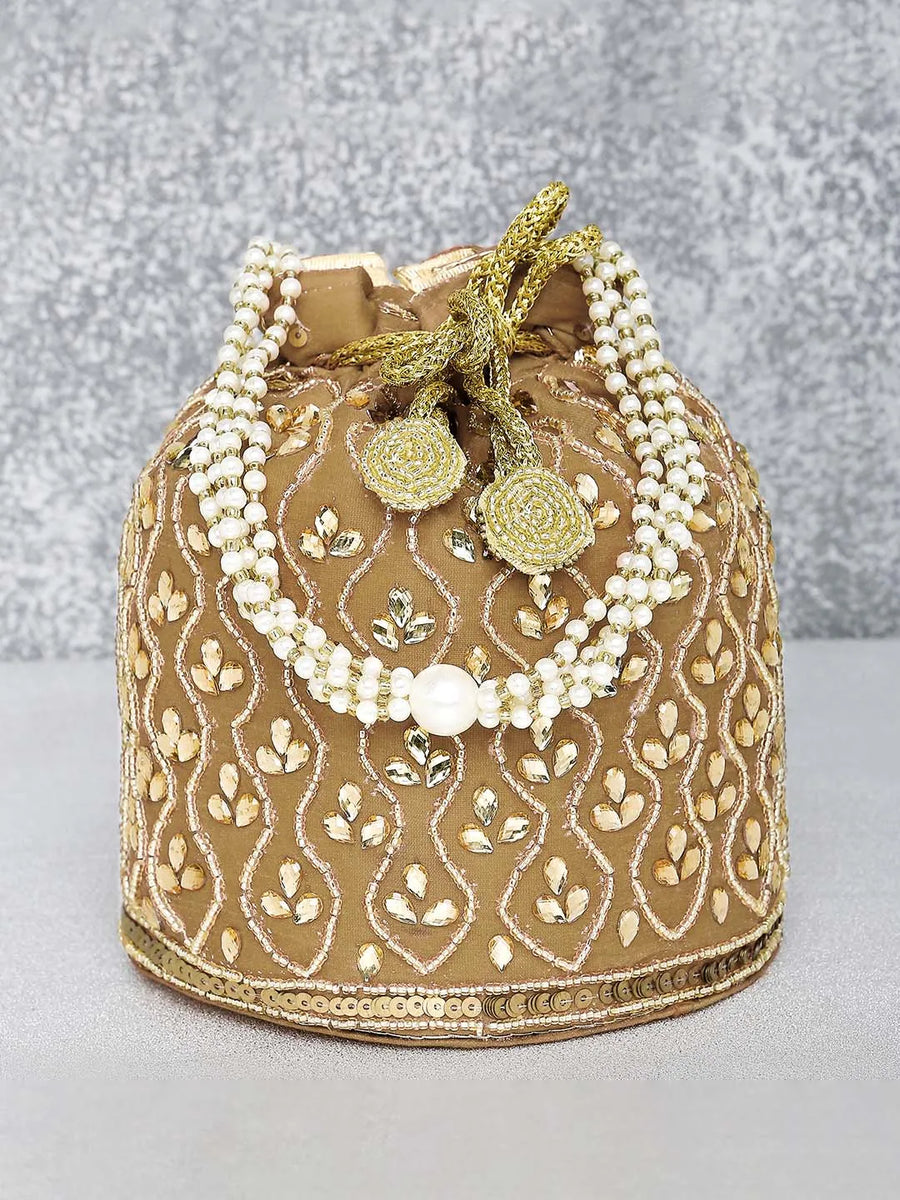 Fashion Brides – Modern Bridal Jewellery Collection | Peora