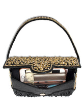 Clutch Handbag – Elegant & Versatile Designs | Peora