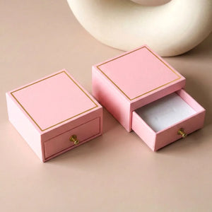 Stylish Cube Box for Jewellery Set
