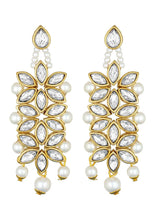 Charm in Every Strand Pearl Choker