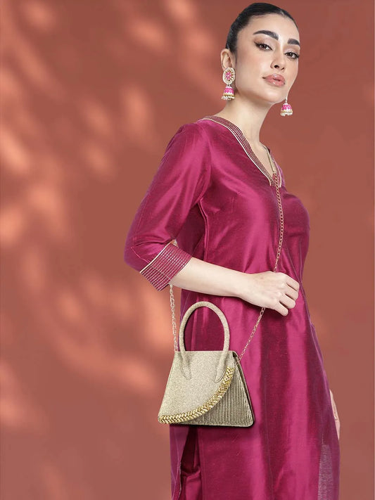 Hand Potli Bag – Elegant Ethnic Carry Accessory | Peora