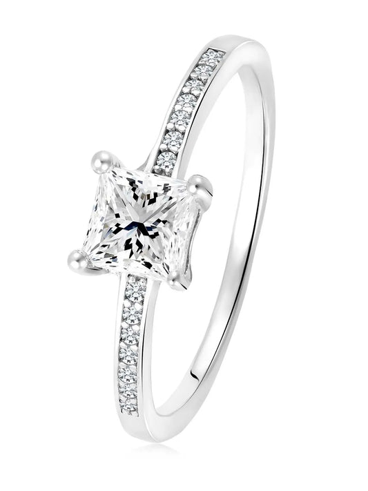 Solitaire Ring by Peora – Stunning Simplicity & Lasting Elegance