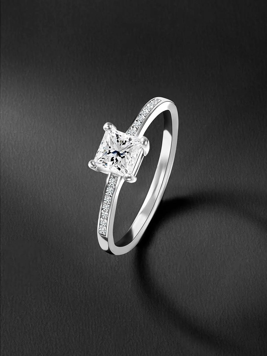 Solitaire Ring by Peora – Stunning Simplicity & Lasting Elegance