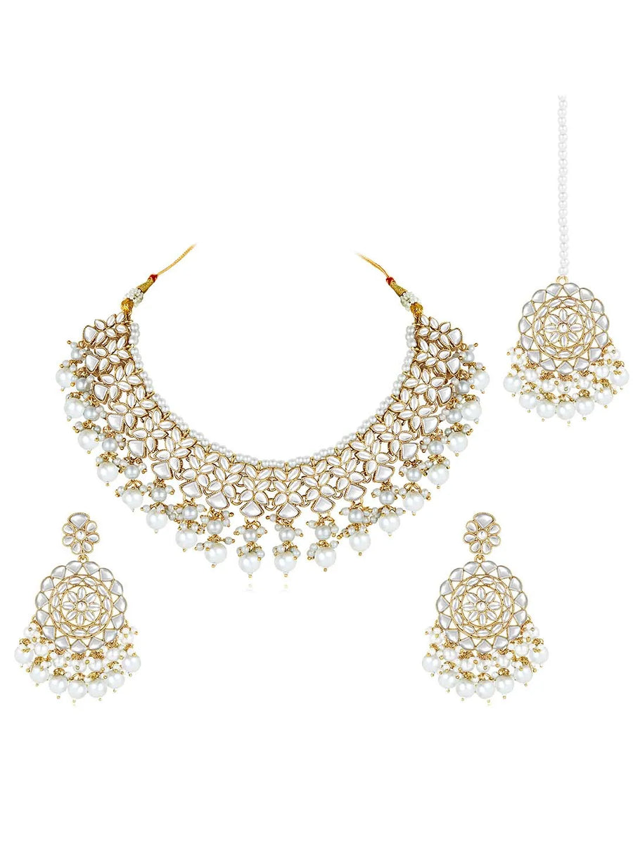Necklace Set by Peora – Elegant Designs for Every Occasion