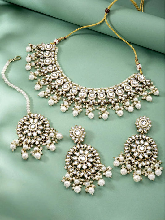 Necklace Set by Peora – Elegant Jewellery for Every Celebration