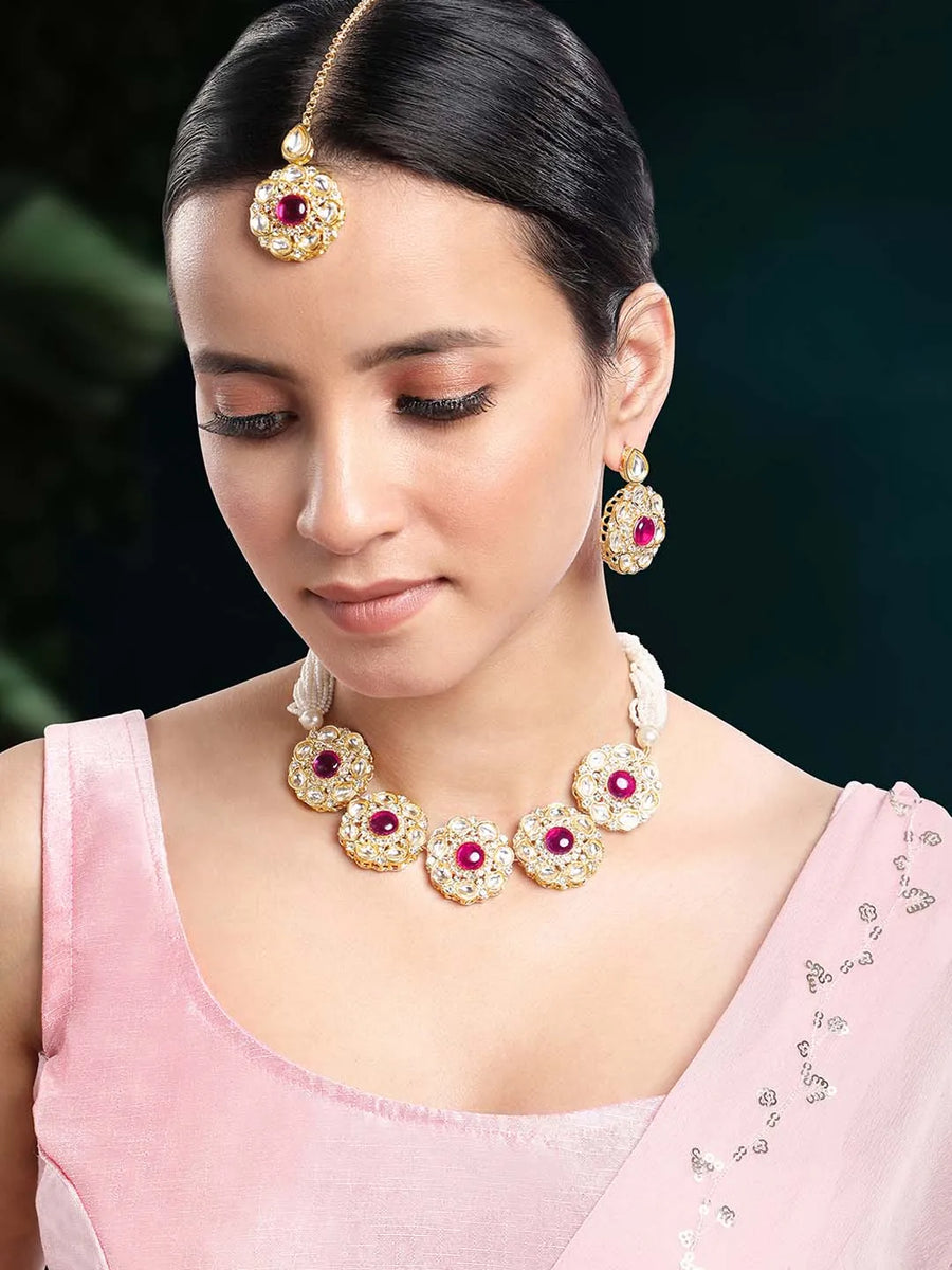 Necklace Set by Peora – Timeless Elegance & Fine Craftsmanship