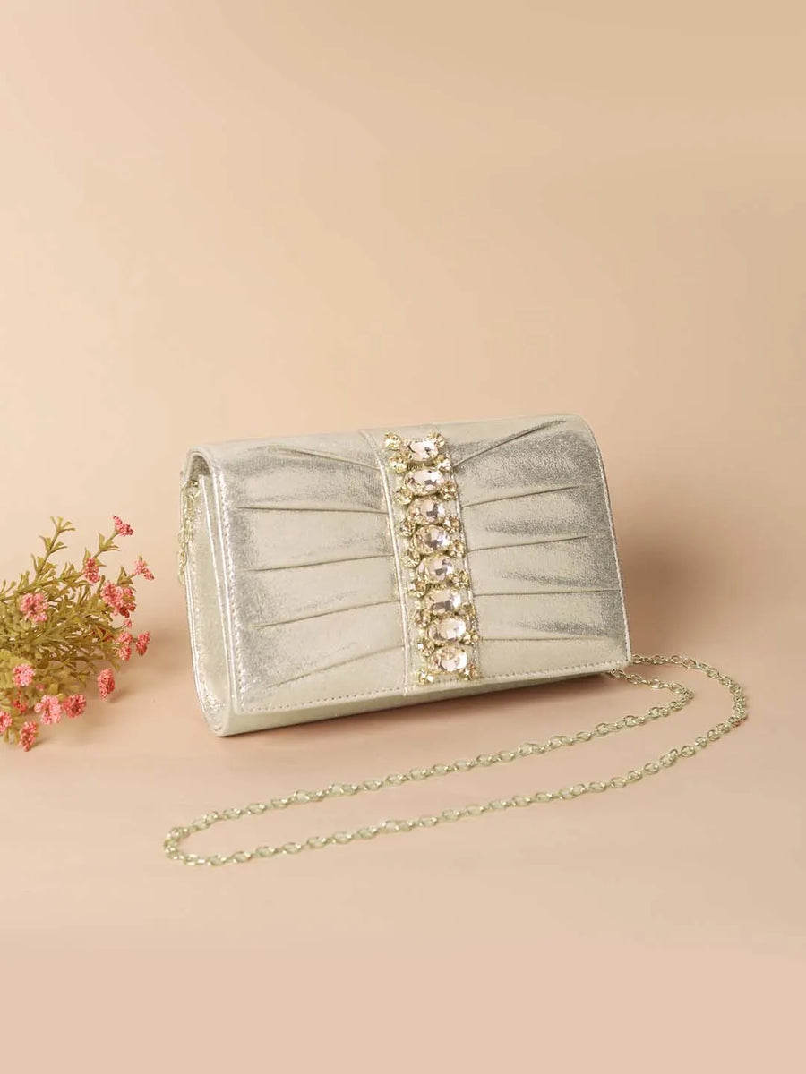 Party Clutch Essentials by Peora | Must-Have Fashion Accessories for Evenings

