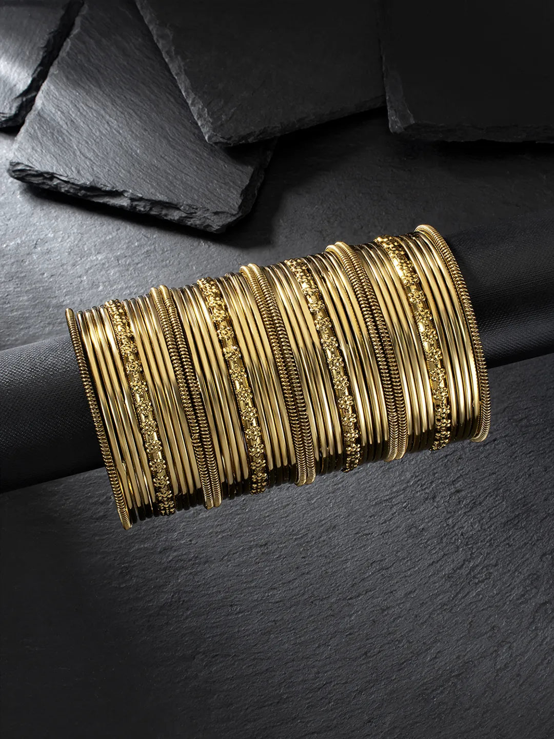 Bangle Set by Peora – Elegant Designs for Every Occasion