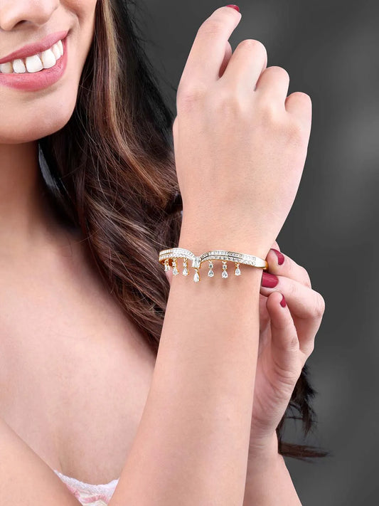Kada Bracelet – Elegant Traditional Jewellery for Women | Peora