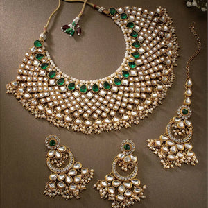 Radiant Reverie Polki Kundan Set