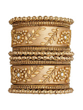 Exquisite Kundan Bangles | Peora Jewellery - Traditional Elegance