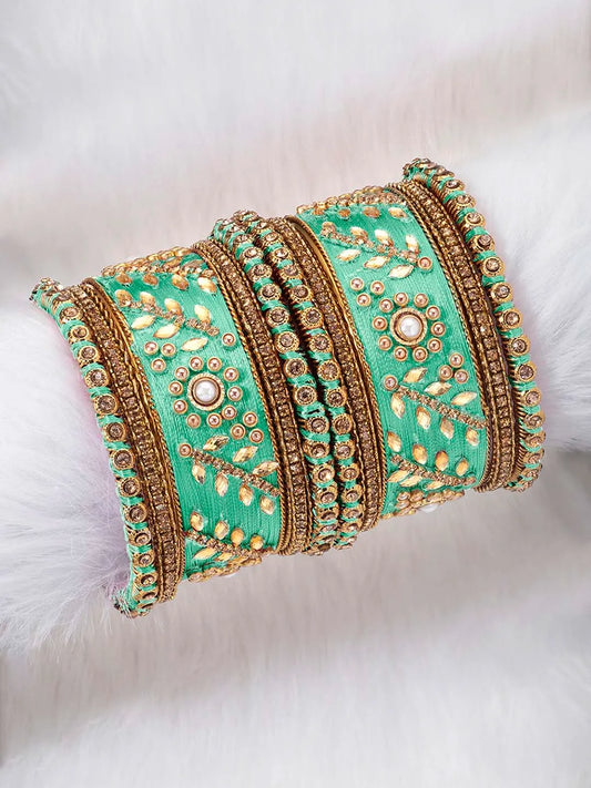 Exquisite Kundan Bangles | Peora Jewellery - Traditional Elegance