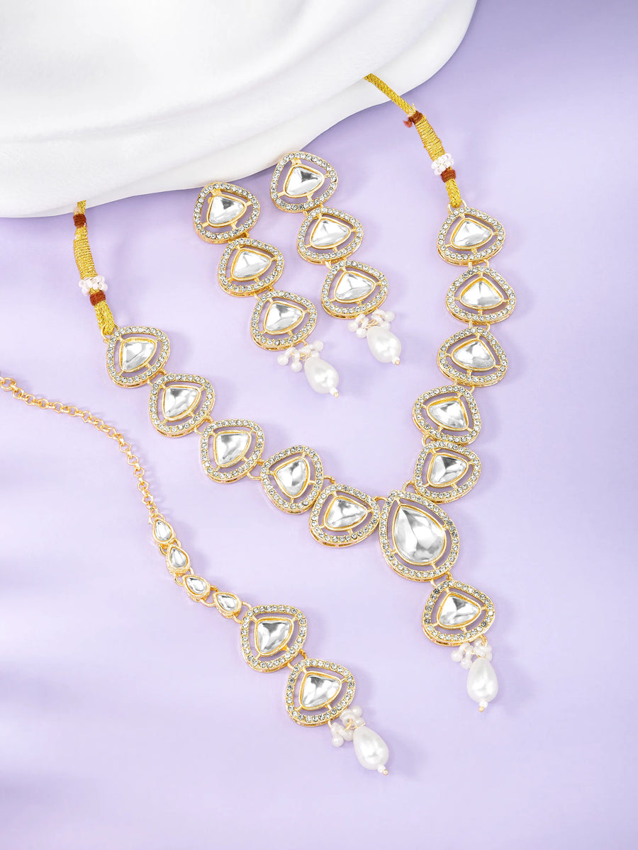 Necklace Set by Peora – Elegant Jewellery for All Occasions
