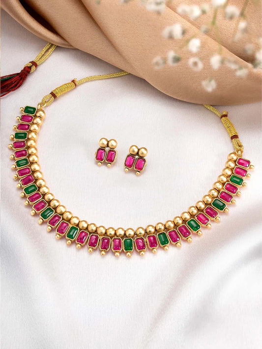 Enchanting Colours Short Necklace Set - Red & Green