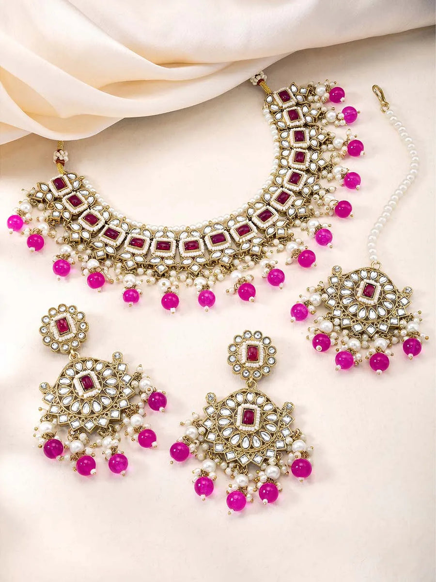Necklace Set by Peora – Timeless Elegance, Beautifully Crafted