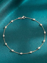 Peora Station White Stone Necklace - Silver