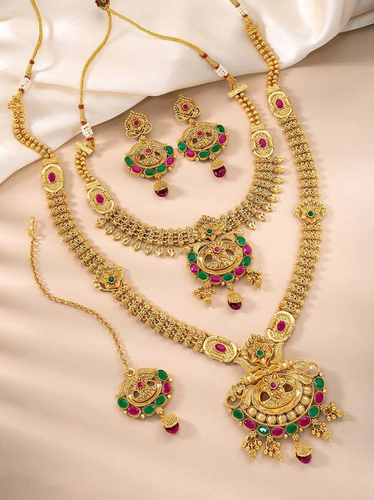 Heritage Jewellery Set by Peora | Classic Elegance with Timeless Charm
