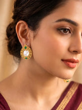 Peora Floral Green Style Stud Earrings