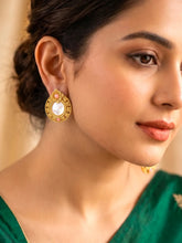 Peora Floral Pink Style Stud Earrings