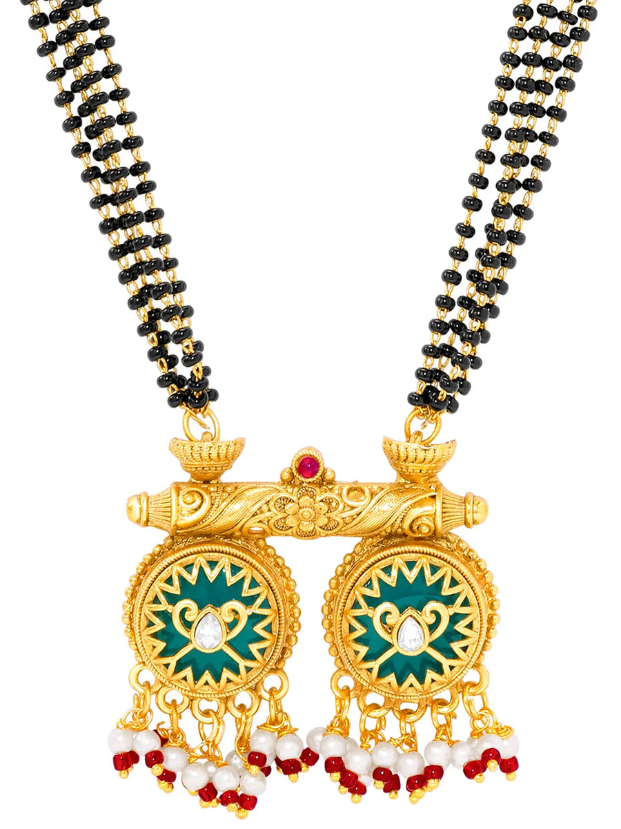 Peora Ethnic Green Mangalsutra Pendant - Gold