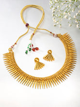 Glamour in Gold Stylish Short Necklace Set