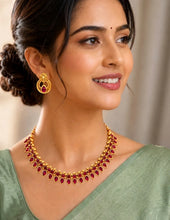 Peora Ruby Floral Teardrop Necklace Set - Gold