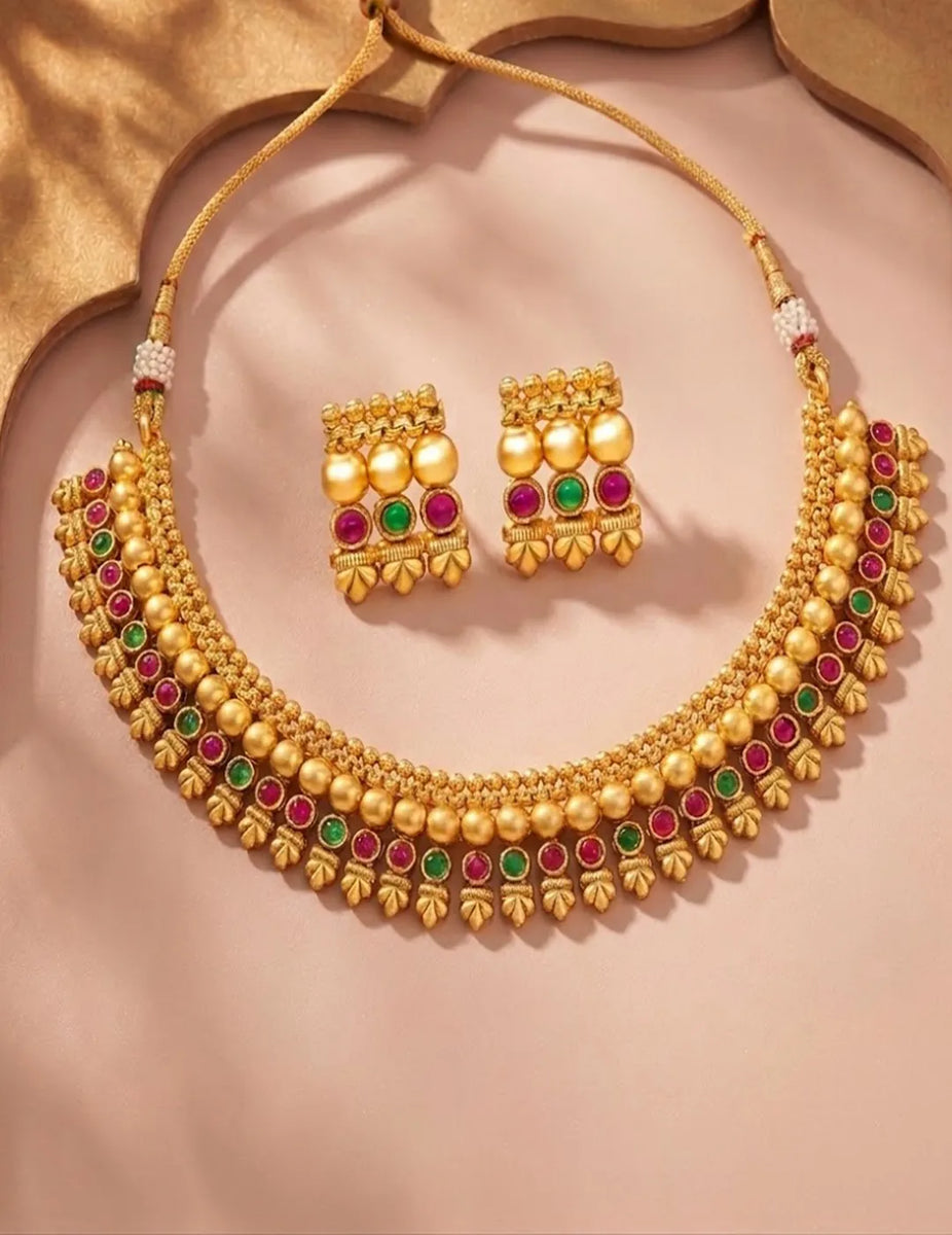 Peora Heritage Ruby Green Necklace Set - Gold