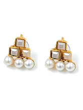 Chic Harmony Pearl Stones Necklace Set