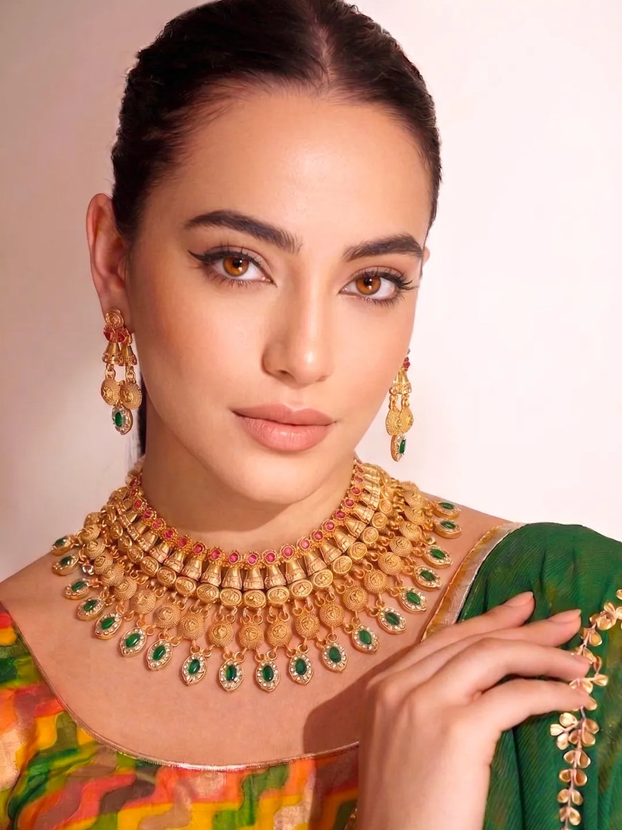 Peora Maharani Bridal Necklace Set - Gold