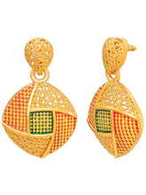 Peora Heritage Grid Pendent  Necklace Set - Gold