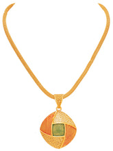 Peora Heritage Grid Pendent  Necklace Set - Gold