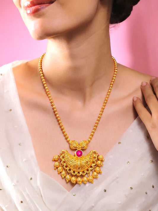 Peora Ruby Charm Regal Necklace - Gold
