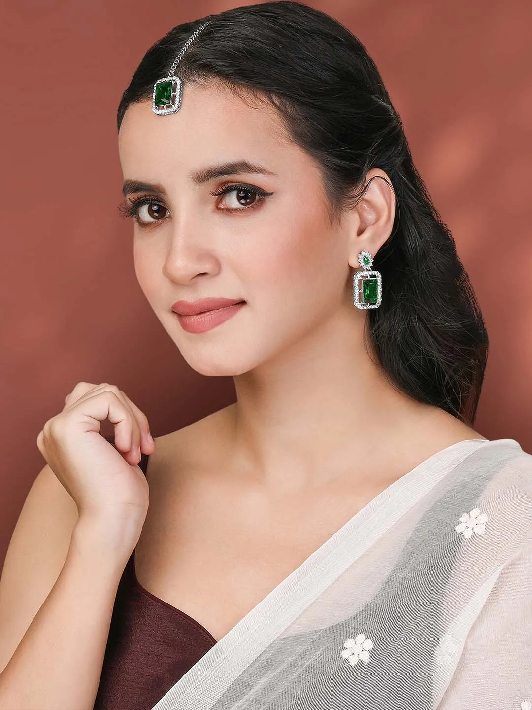 Glamorous Crystal Studded Maangtikka Set