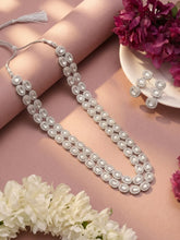 White Vintage Statement Necklace Set
