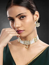 Petite Pearls Classy Choker Necklace Set