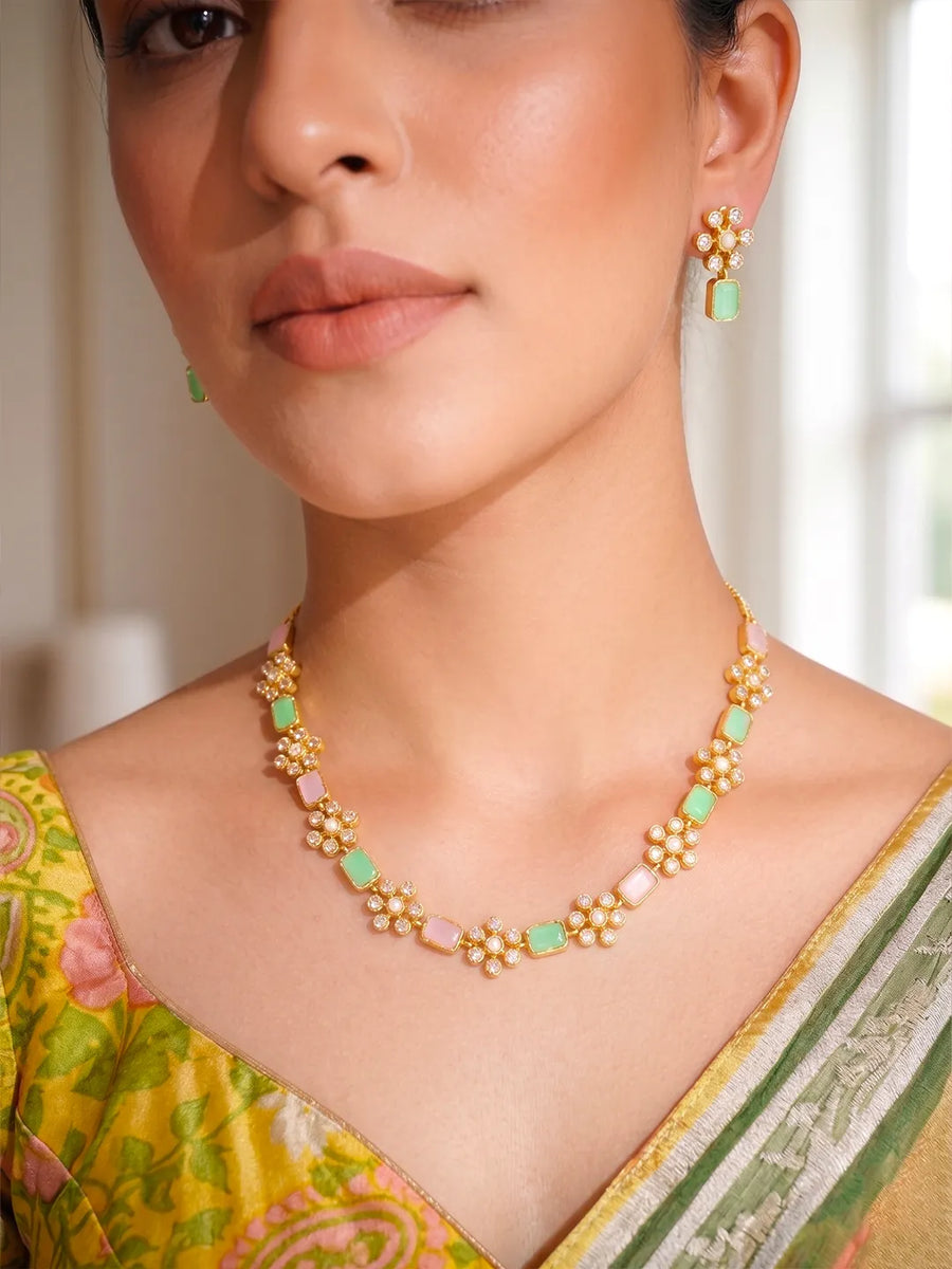 Peora Mint Elegance Necklace Set - Gold