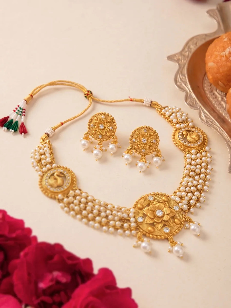 Peora Pearl Rosette Necklace Set - Gold