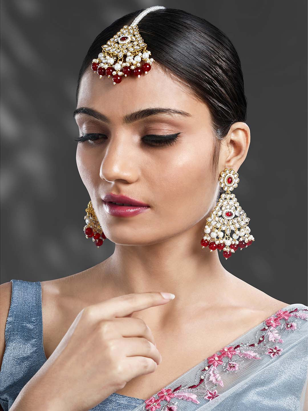 Glamorous Maroon Maang Tikka Set