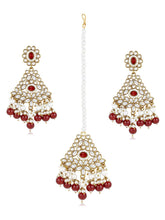 Glamorous Maroon Maang Tikka Set