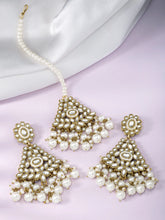 Glamorous Gleaming Bridal Maang Tikka - White