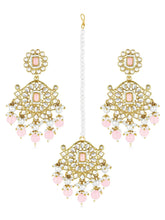 Soft Glow Elegant Maang Tikka Set