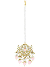 Soft Glow Elegant Maang Tikka Set