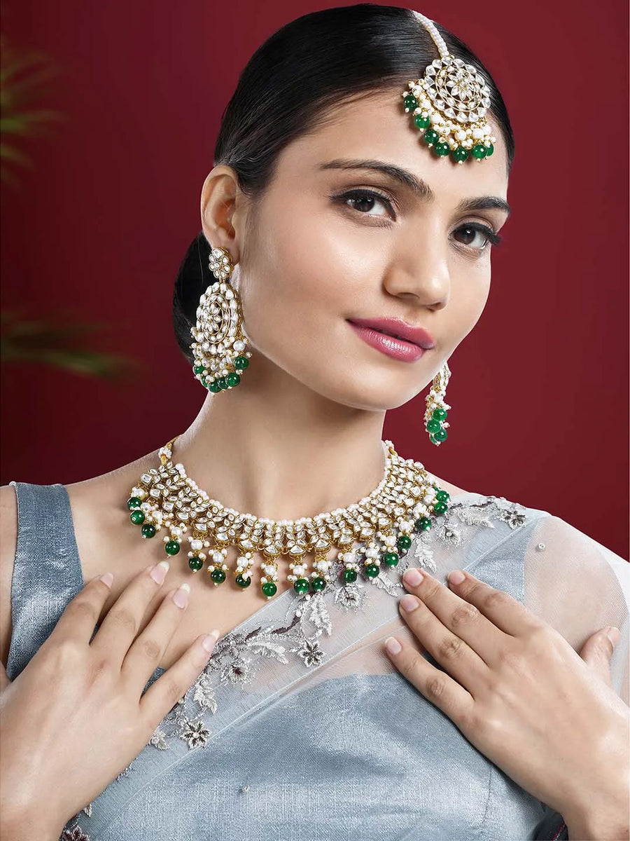 Necklace Set by Peora – Elegant Designs for Every Occasion