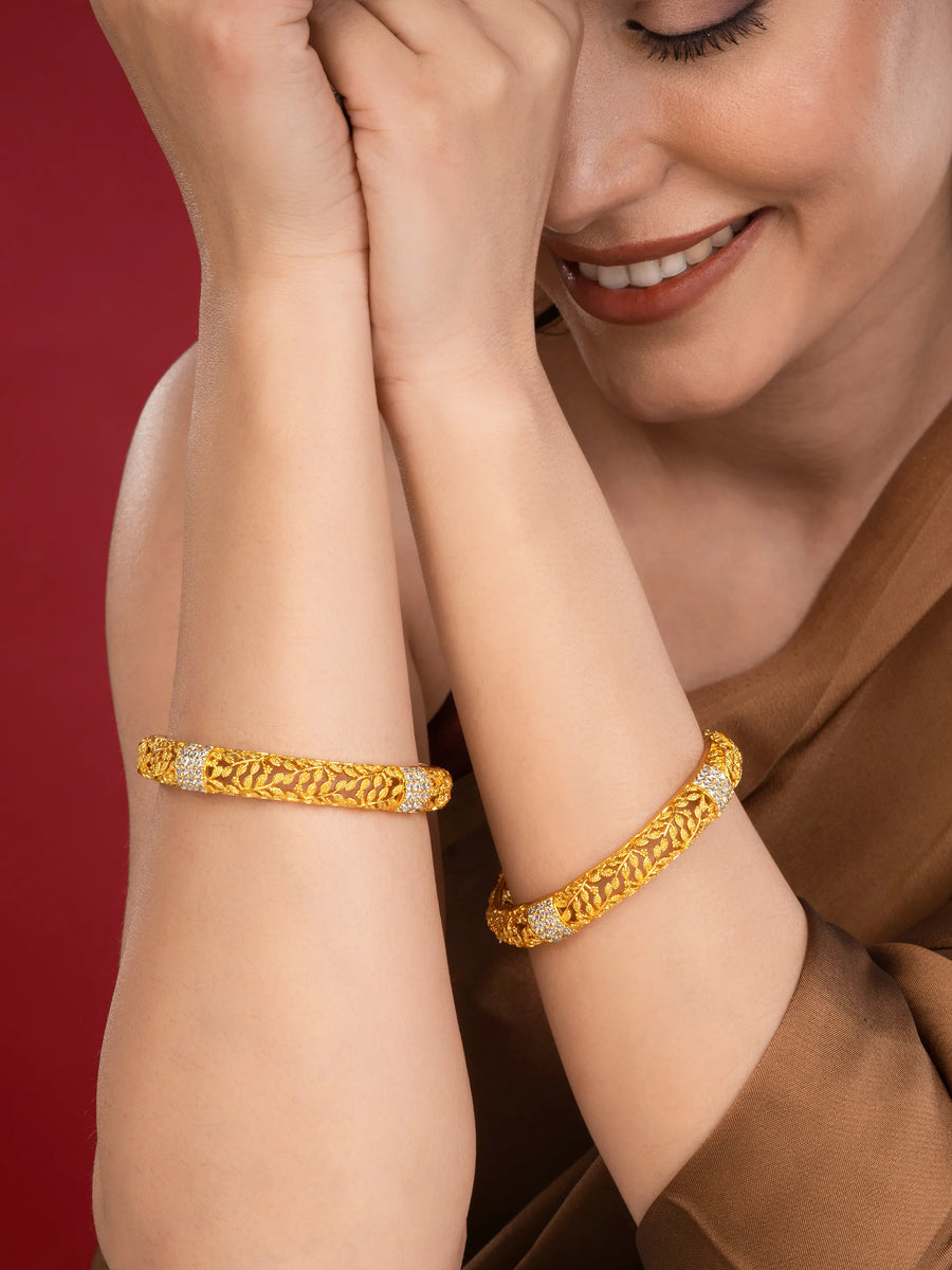 Ethnic Charm Leaf Motif Bangle Set