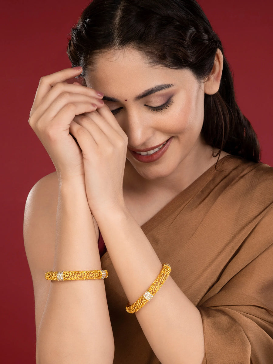 Ethnic Charm Leaf Motif Bangle Set