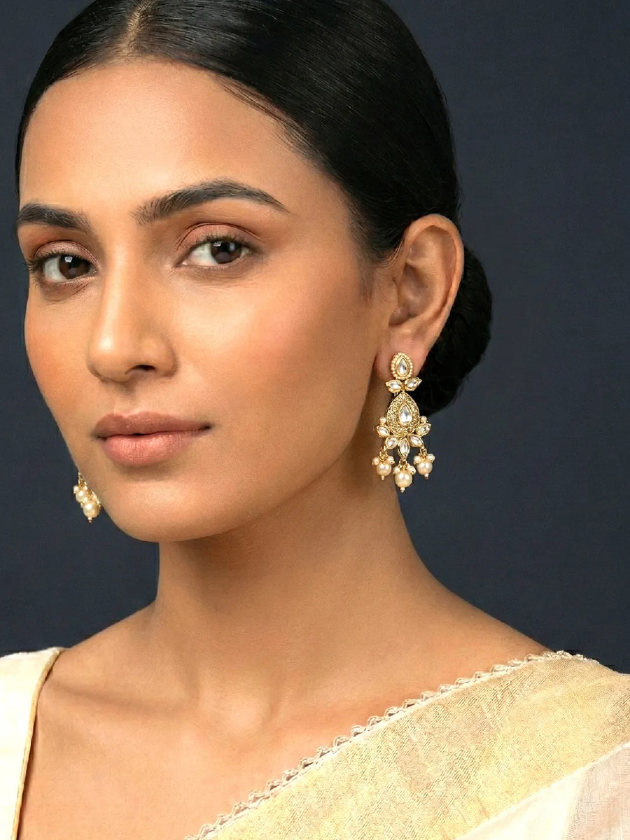 Peora White Festive Kundan Drop Earrings