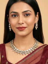 Peora Polki KundanTeardrop Necklace Set